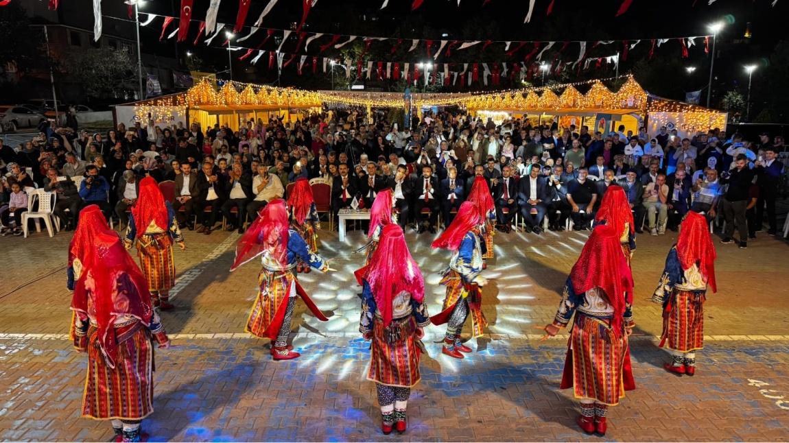 Çerkeş Halk Eğitim Merkezi Halk Oyunları Ekibi İstanbul’da Çerkeş Kültürünü Tanıttı